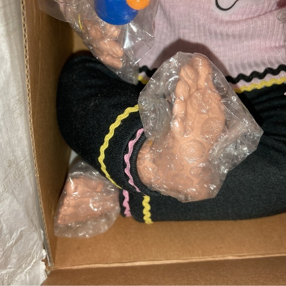 NEW “SYLVESTER'S SURPRISE ” #93022 ASHTON-DRAKE - ORIGINAL BOX &  COA - Picture 11 of 17